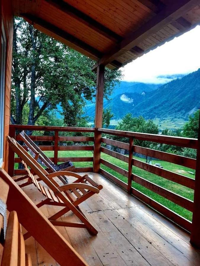 Cottage Shgedi メスティア エクステリア 写真