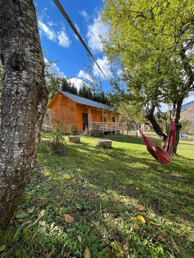 Cottage Shgedi メスティア エクステリア 写真