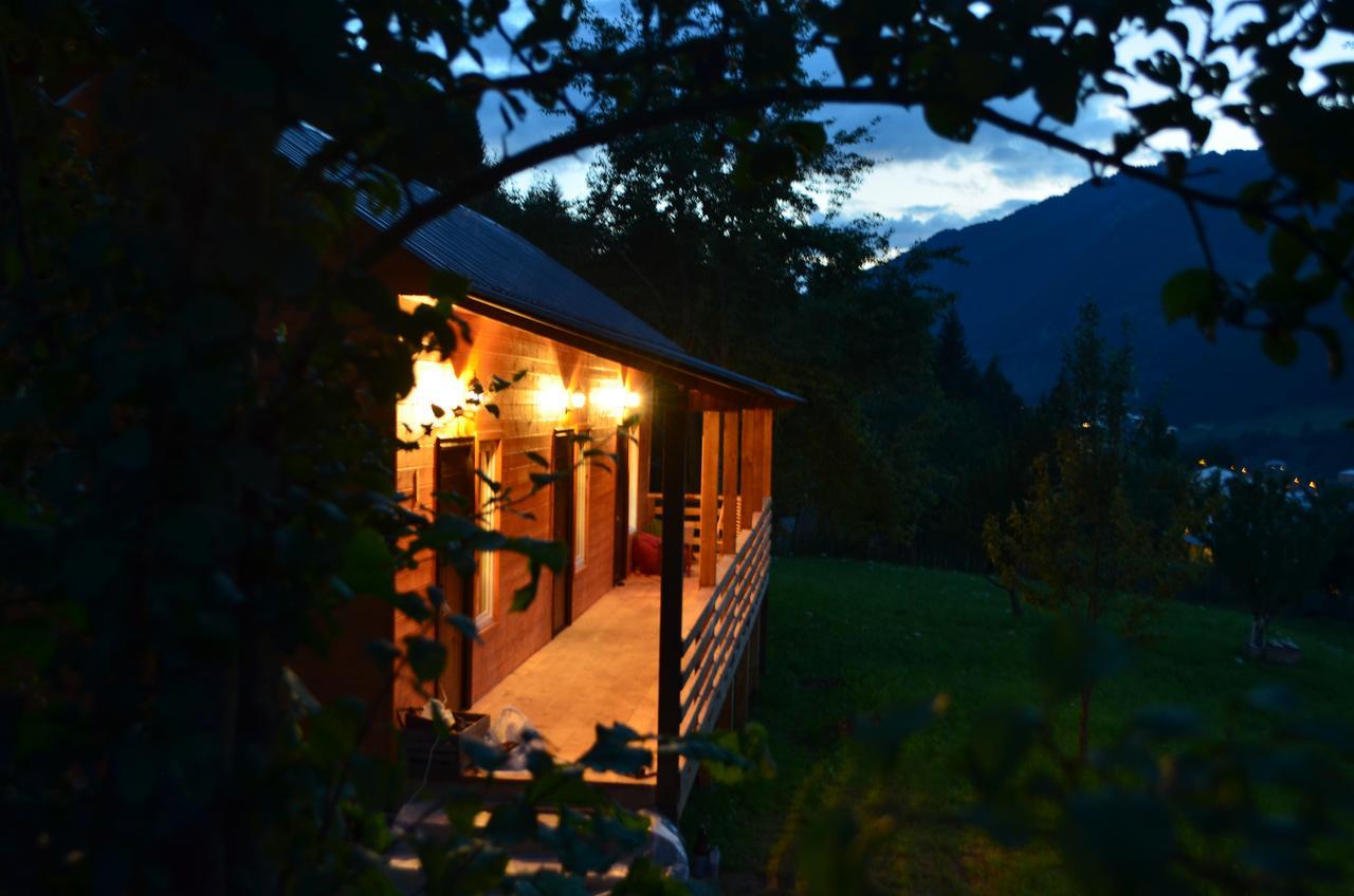 Cottage Shgedi メスティア エクステリア 写真