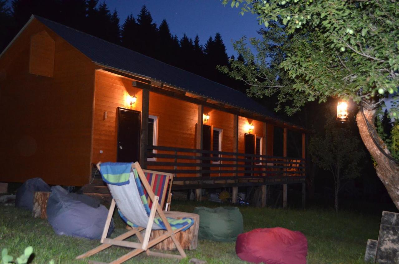 Cottage Shgedi メスティア エクステリア 写真