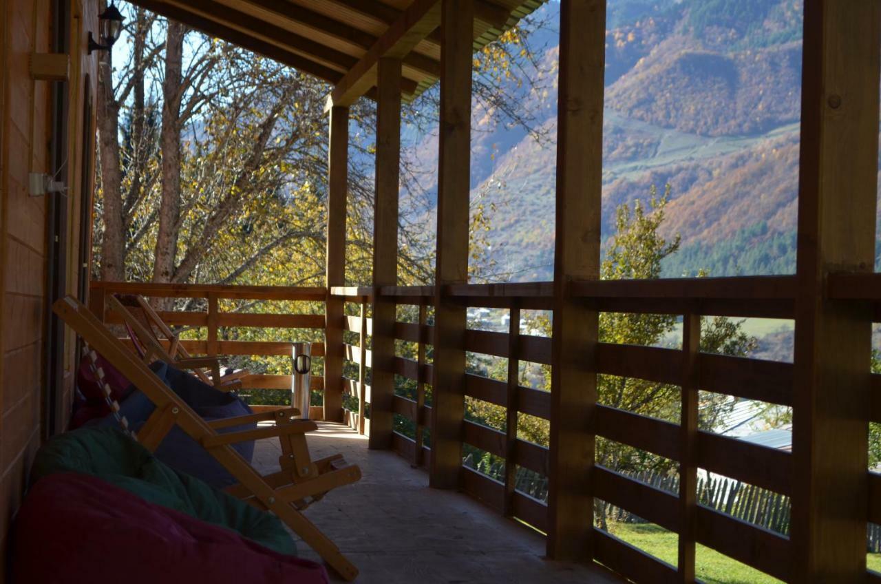 Cottage Shgedi メスティア エクステリア 写真